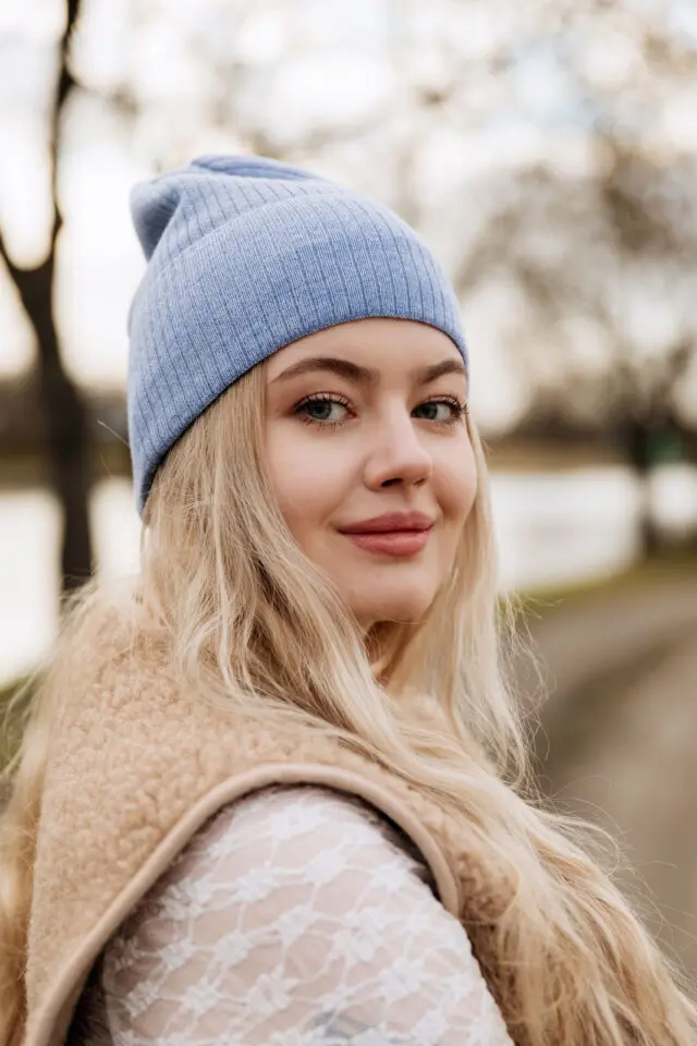 CZAPKA DAMSKA WEŁNA MERINO - NIEBIESKA